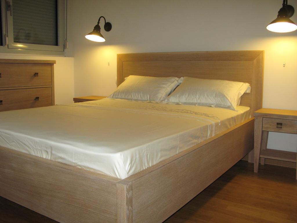 Sanja Apartment *